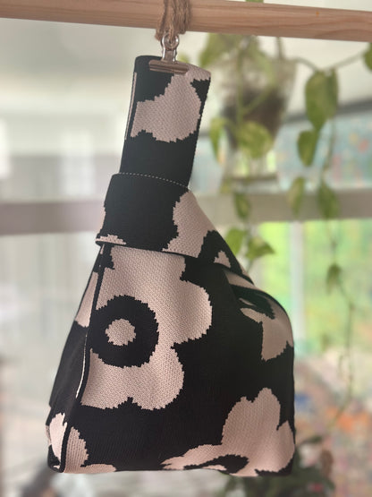 Knit Tote Bag -B&W Floral