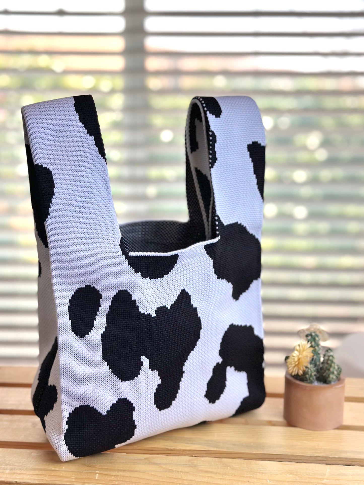 Knit Tote Bag - Cow