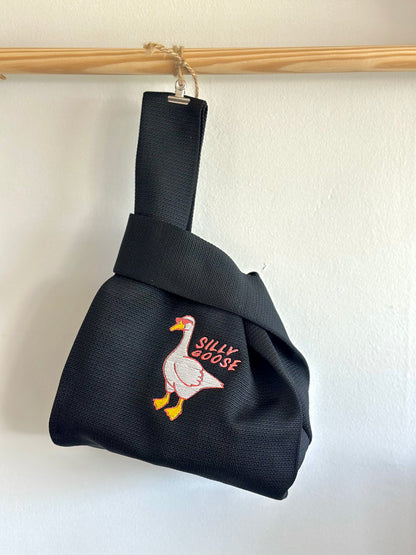 Embroidery Knit Bag- Goose