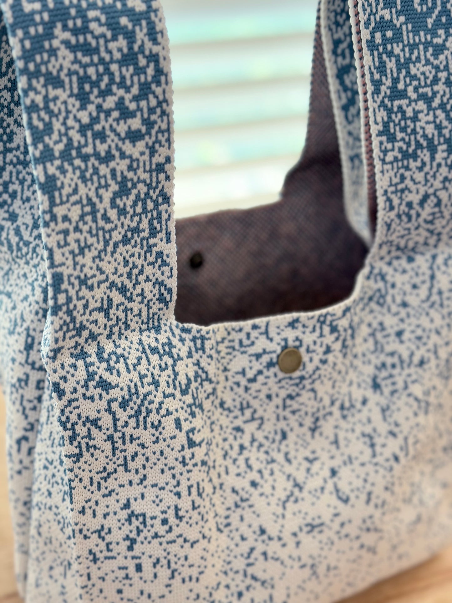 Knit Tote Bag - Blue Mist with Magnetic Snap