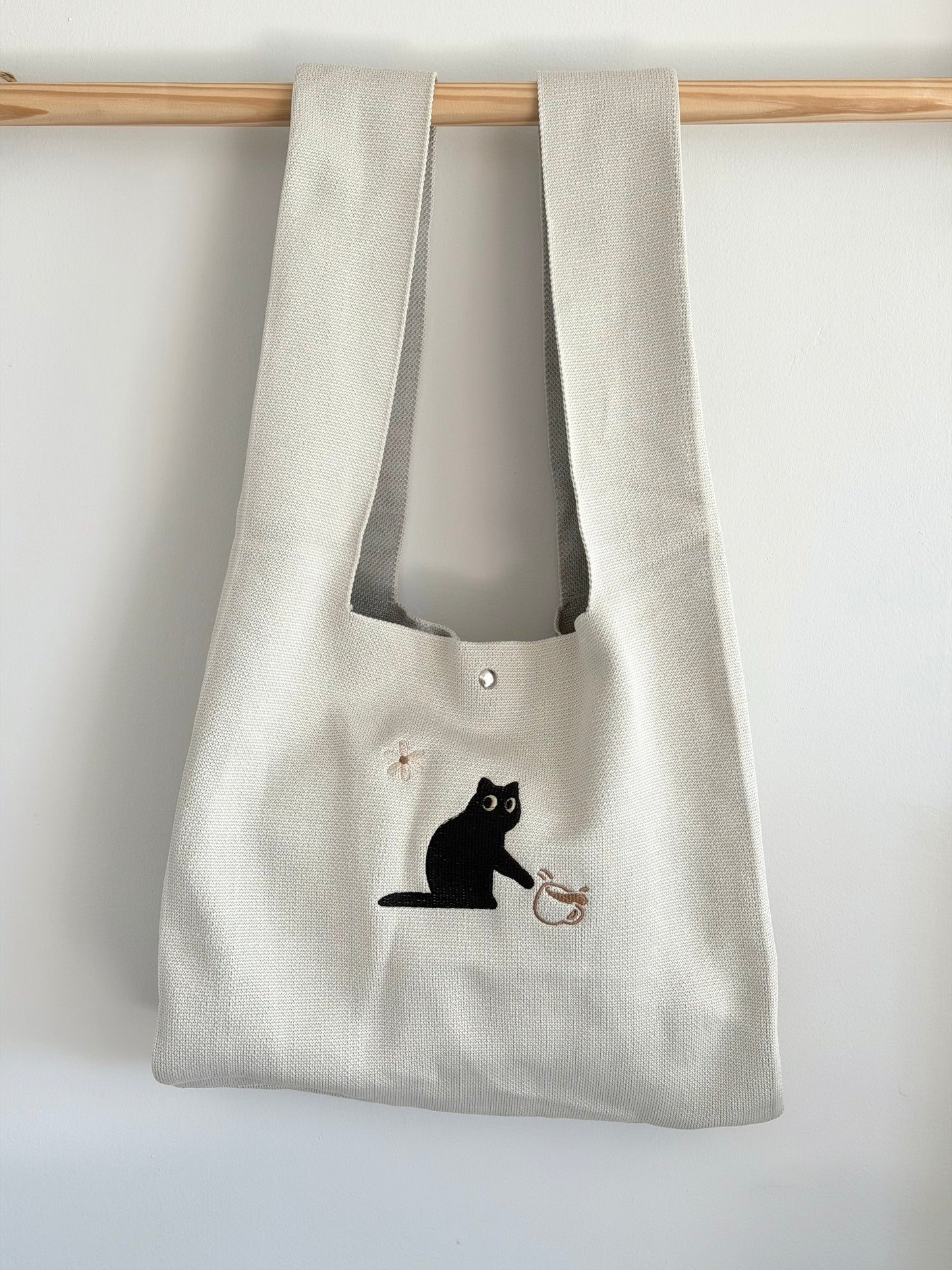 Large Embroidery Knit Bag - Black Cat