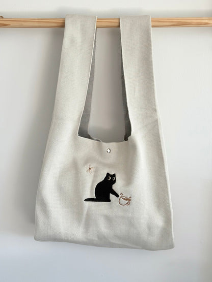 Large Embroidery Knit Bag - Black Cat