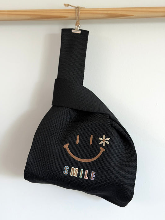 Embroidery Knit Bag - Smile