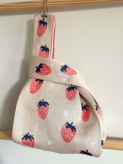 Knit Tote Bag - Strawberry