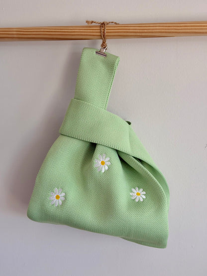 Embroidery Knit Bag - Peppermint Daisy