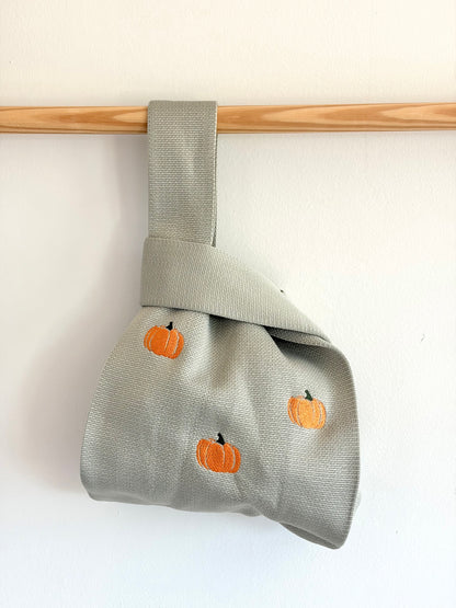Pumpkin Embroidery Knit Bag